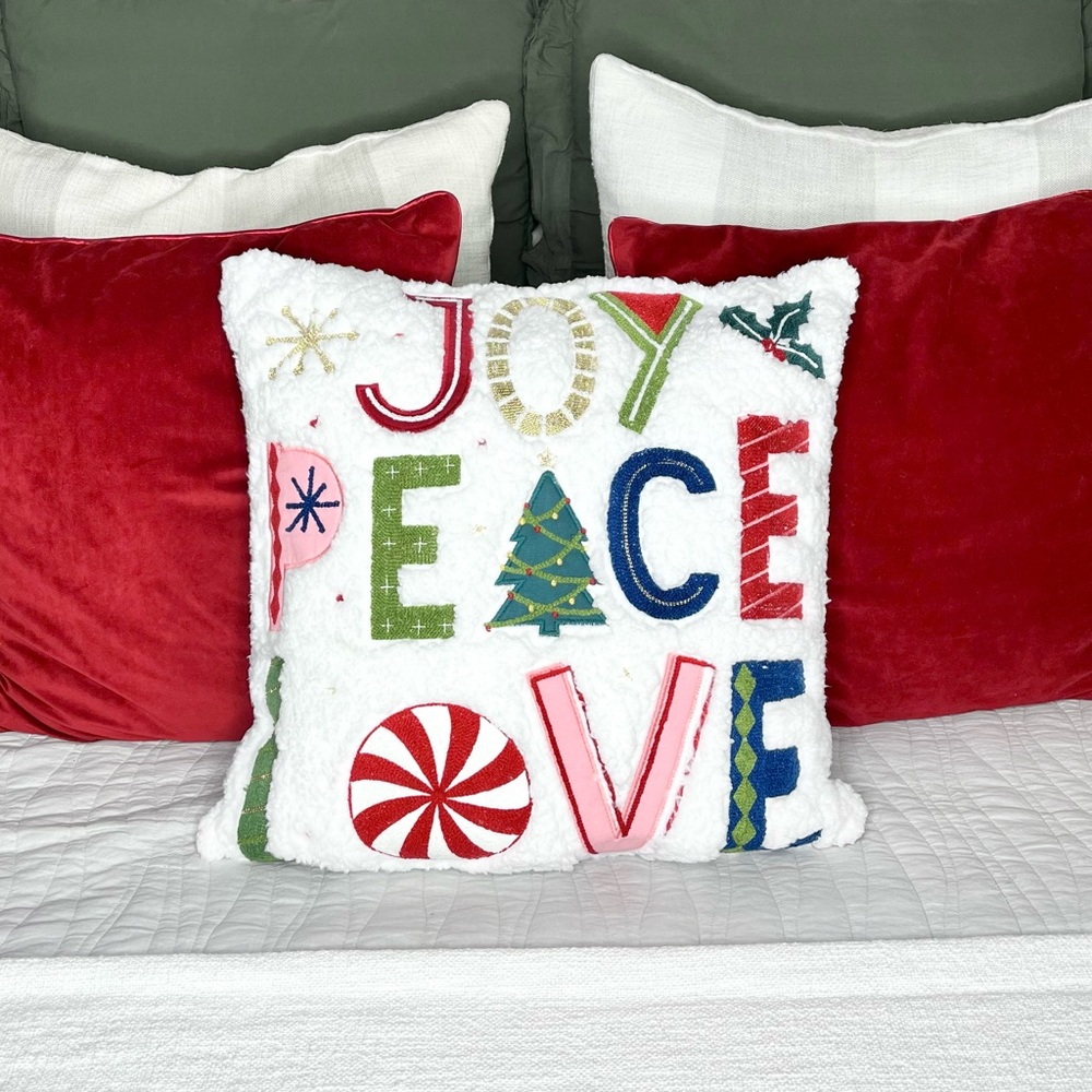 Sherpa Holiday Pillow